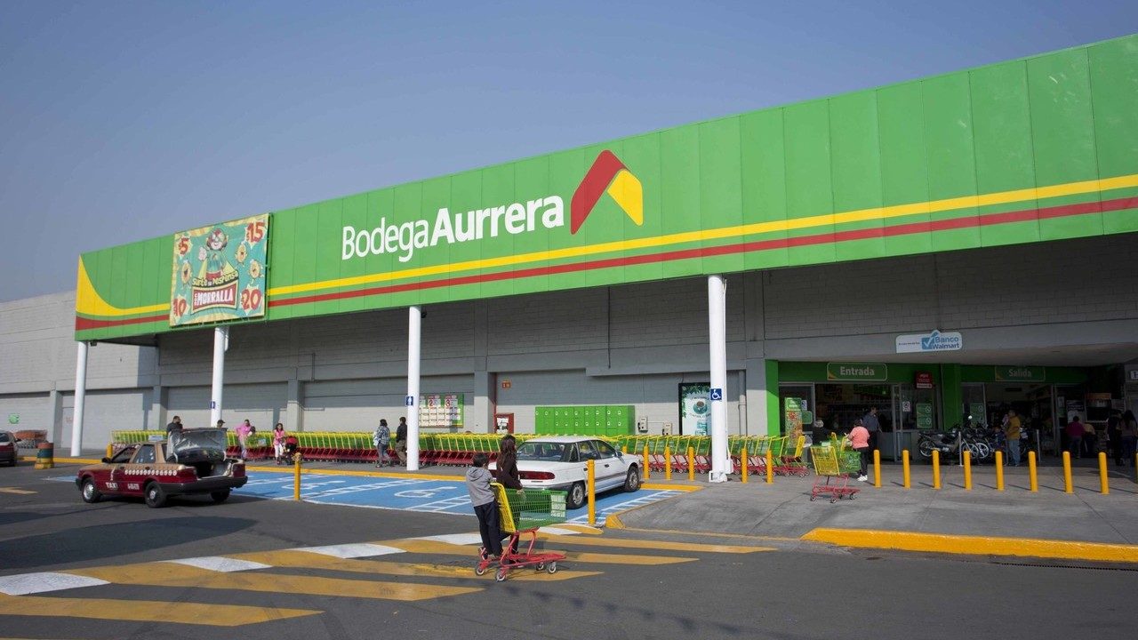 LinkedIn job search strategies: How can business operations personnel optimize their company profiles?